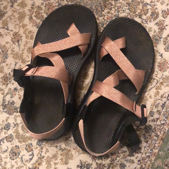 rose chacos